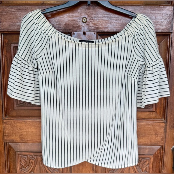 Banana Republic Tops - Banana Republic Black & White Striped Off Shoulder Top, Bell Sleeves, Size Small